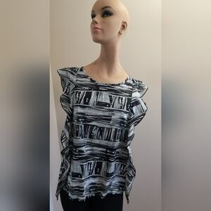 Ellen Margaret Moody Size Small Abstract Ruffle Top Black White